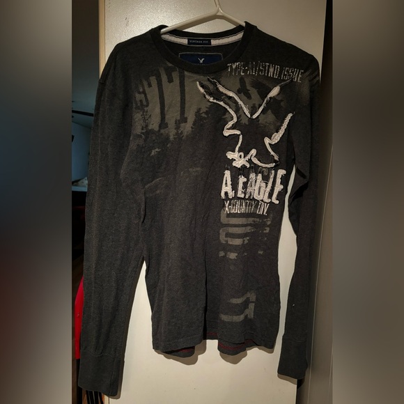 2/$20 American Eagle long sleeve shirt - Picture 1 of 1